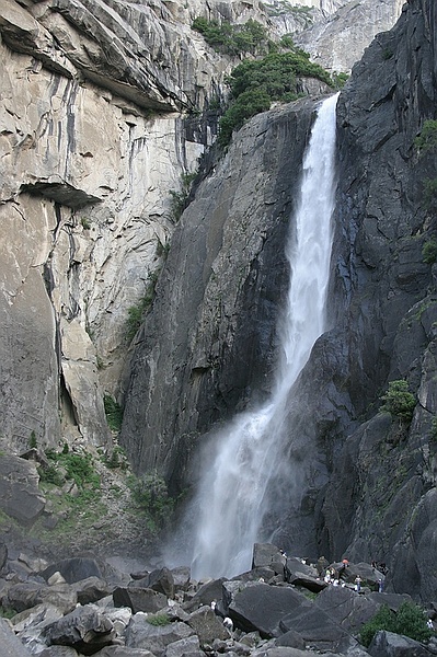 Нижний каскад водопада Йосемите. Жми на картинку для перехода к следующей.