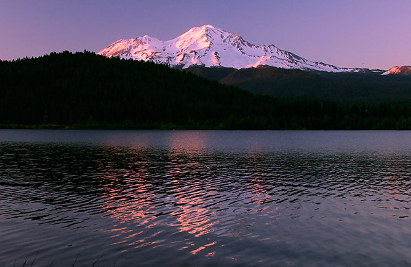 Siskiyou Lake & Mt. Shasta. Click the image to continue.