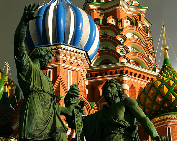 Dmitry Pozharsky and Kuzma Minin in front of St. Basil's Cathedral. Click the image to continue.