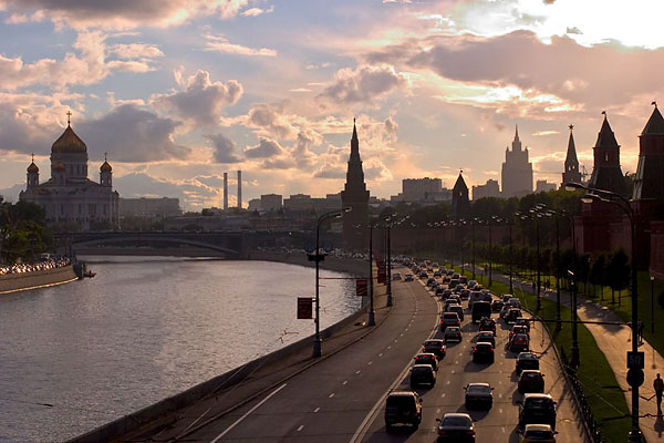 Kremlevskaya Naberezhnaya embankment and Moscow skyline. Click the image to continue.